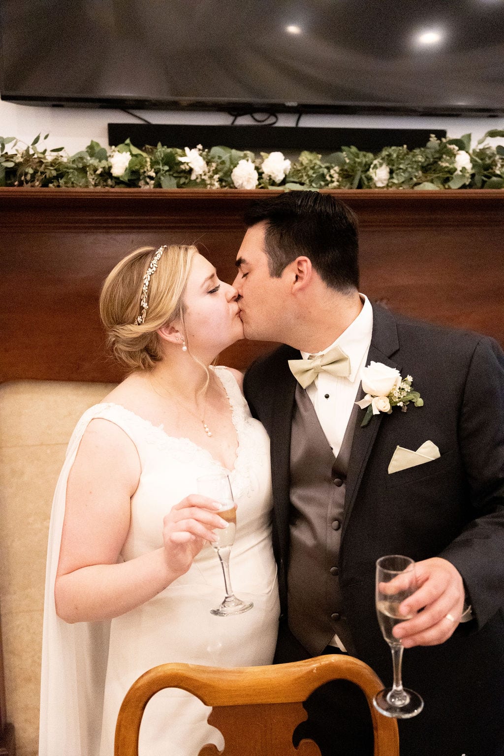 Grace and Miles wedding at Eldredge Manor, the cake cutting
