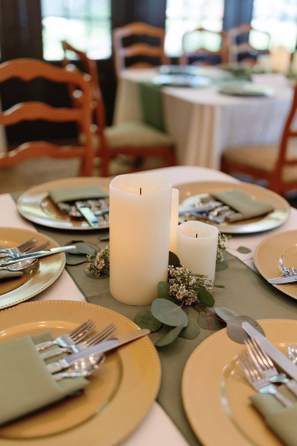 Grace and Miles wedding at Eldredge Manor, the reception tablescape