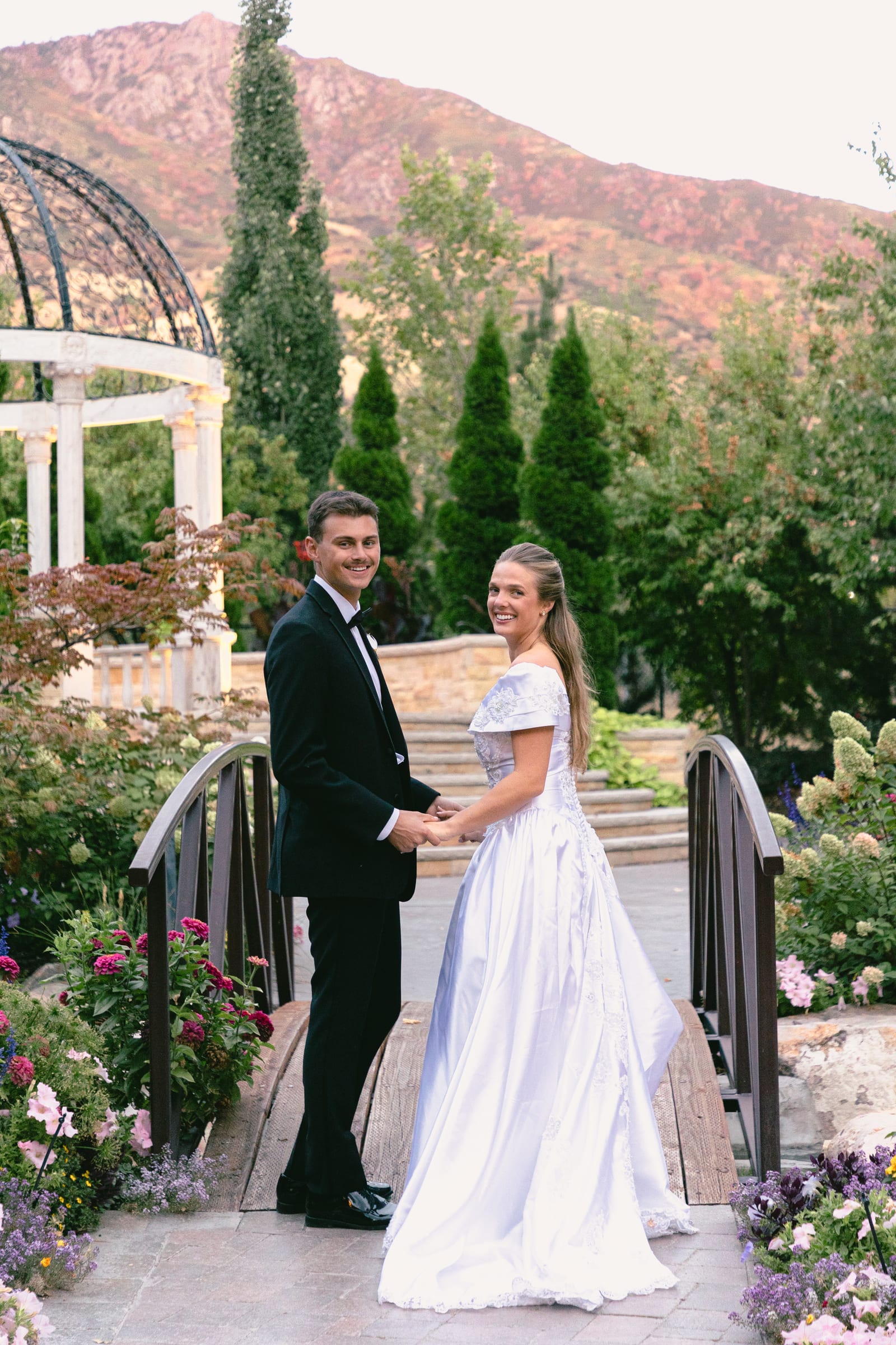 Kyle and Marita wedding at Bellissimo Gardens, the couple under the lights